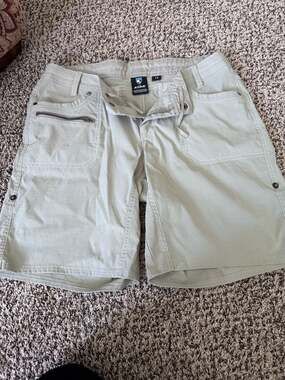 KÜHL Kliffside Air Roll-up Hiking Shorts Women's Size 12 Tan